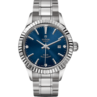 Style 28 Stainless Steel / Fluted / Blue-Diamond / Bracelet