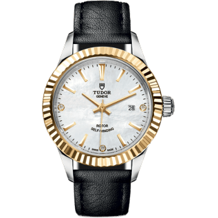 Style 28 Stainless Steel / Yellow Gold / Fluted / MOP-Diamond / Strap
